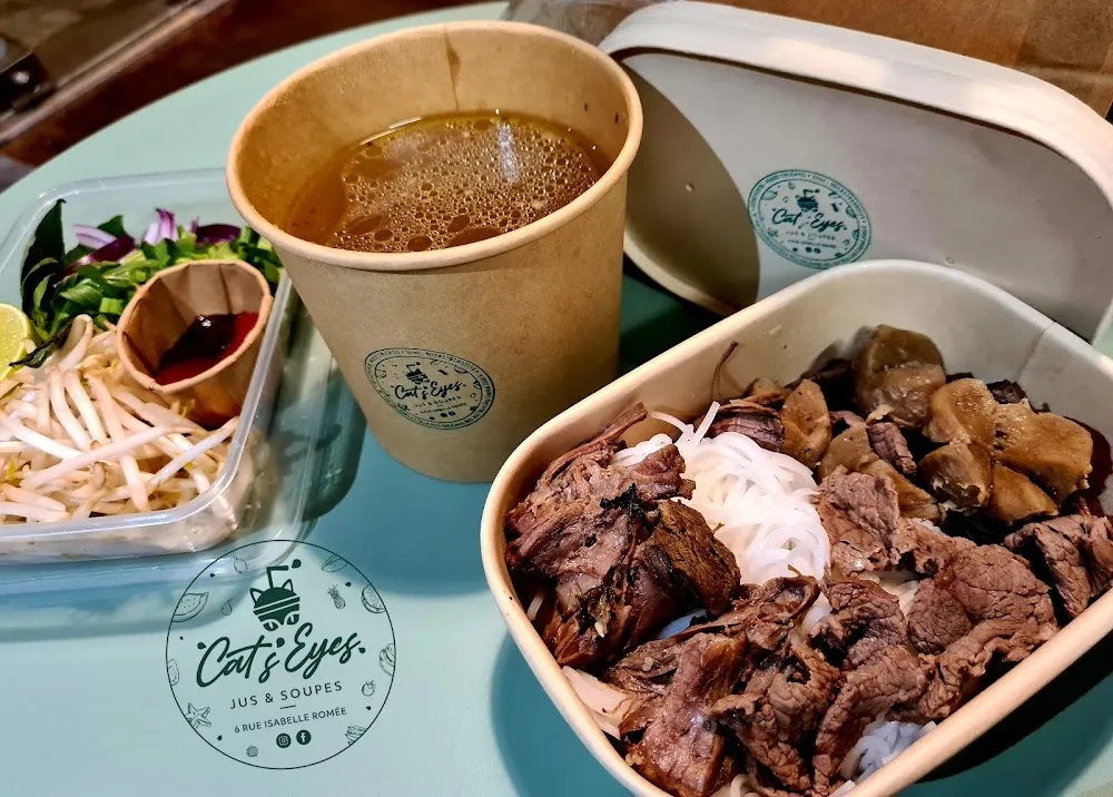 Soupes Phô À Emporter